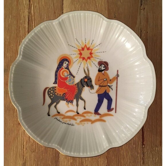 Vintage Kaiser W Germany Porcelain Compote 5" Christmas Joseph Mary Jesus - Picture 2 of 6